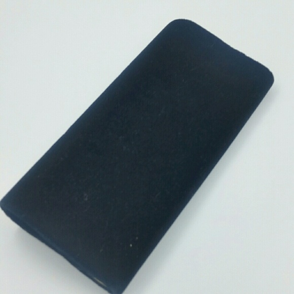 VICTORIA'S SECRET l Black Velvet Clutch E2 - Picture 5 of 5